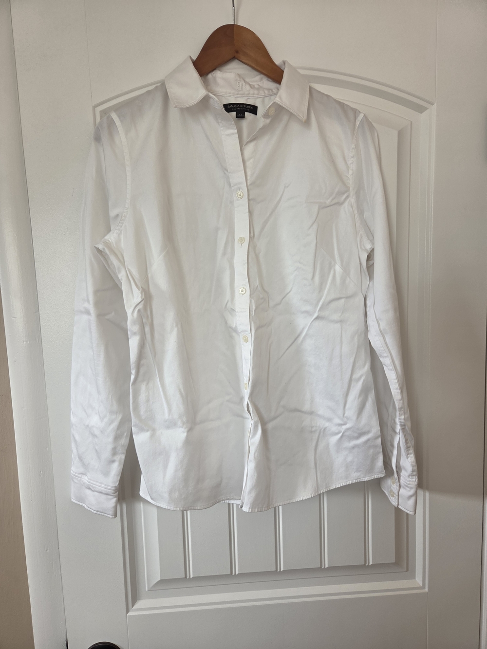 White Button-Up Women's Shirt - Banana Republic